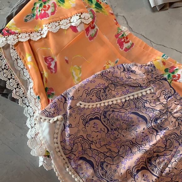 Lot of 7 shorts: white, blue, and green, JCrew Banana Republic, anthropology - Picture 4 of 5